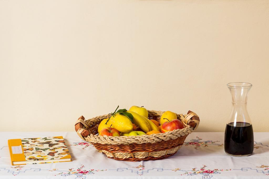 Casale Vacanze Il Granaio กอร์โตนา ภายนอก รูปภาพ